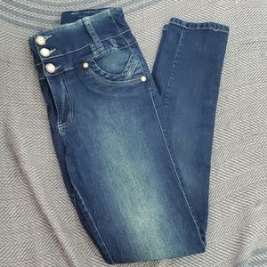 💥50% sale💥Magic jeans 28x29 embroidered jeans #655